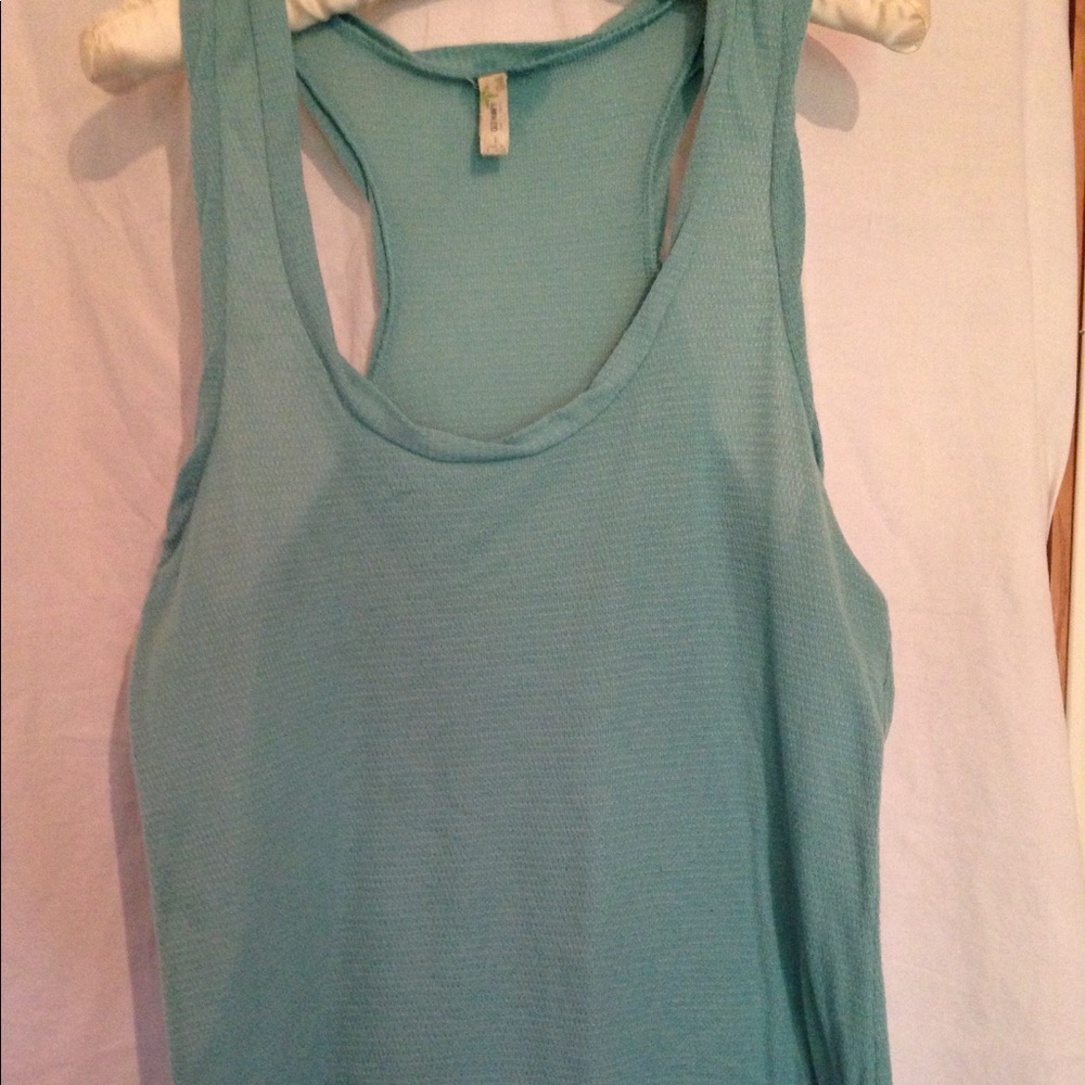 Old Navy sleeveless shirt